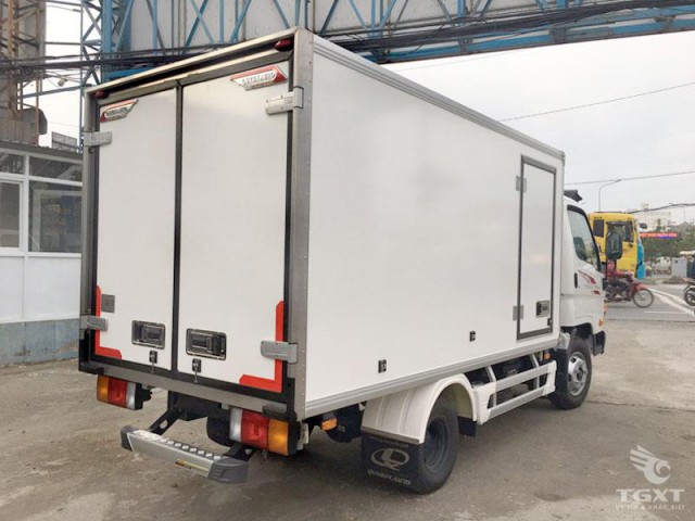 Xe Tải Hyundai New Mighty N250SL 2.4 Tấn Thùng Bảo Ôn