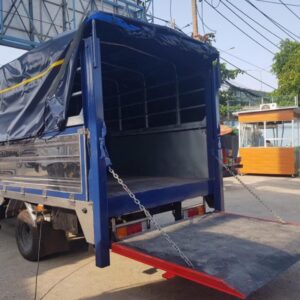 Alternative view of Xe Tải Hyundai New Mighty N250SL 2T5 Thùng Bạt Gắn Bửng Nâng