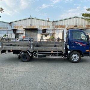 Alternative view of Xe Tải Hyundai New Mighty N250SL 2.4 Tấn Thùng Lửng