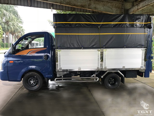 Xe Tải Hyundai New Porter H150 1T5 Thùng Bạt Gắn Bửng Nâng - Ảnh 3
