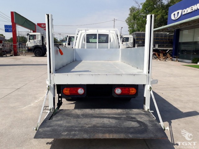 Xe Tải Hyundai New Porter H150 1T5 Thùng Lửng Gắn Bửng Nâng - Ảnh 4