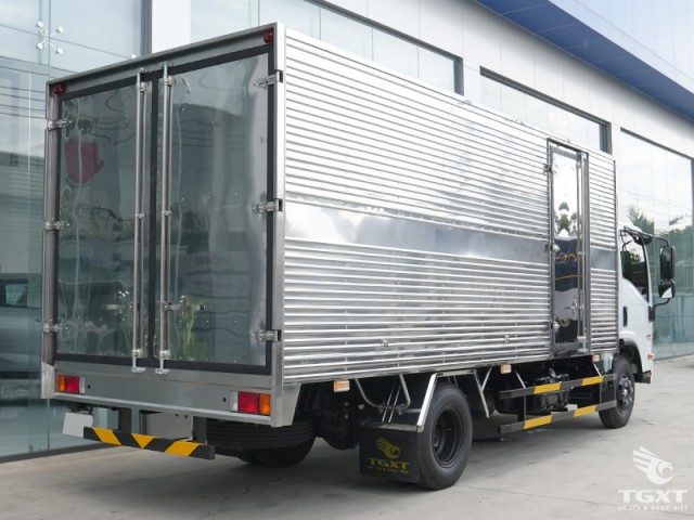 Xe Tải Isuzu NPR85KE5 3.5 Tấn Thùng Kín - Ảnh 4