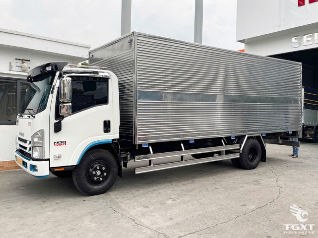 Xe Tải Isuzu NQR75LE5 5.5 Tấn Thùng Kín - Ảnh 3