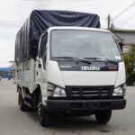 Xe Tải Isuzu 1T49 Thùng Bạt Gắn Bửng Nâng - QKR230