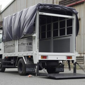 Alternative view of Xe Tải Isuzu 1T49 Thùng Bạt Gắn Bửng Nâng - QKR230