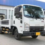 Xe Tải Isuzu QMR77HE5A 1.9 Tấn Thùng Lửng