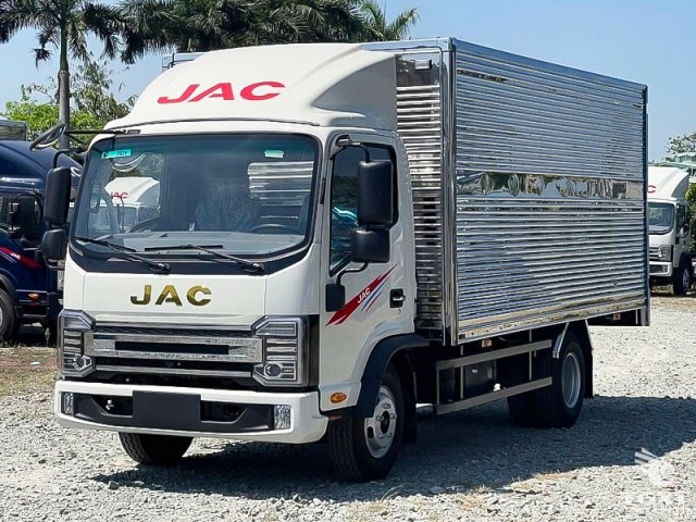 Giá Xe Tải Jac N200S Pro E5 Thùng Kín Tải Trọng 1.9 Tấn - Ảnh 3