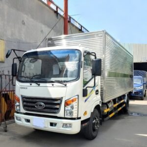 Giá Xe Tải Teraco Tera 190SL E5 1.9 Tấn Thùng Kín Dài 6m2