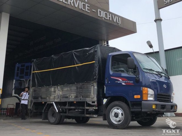 Xe Tải Hyundai New Mighty N250 2T4 Thùng Bạt Gắn Bửng Nâng