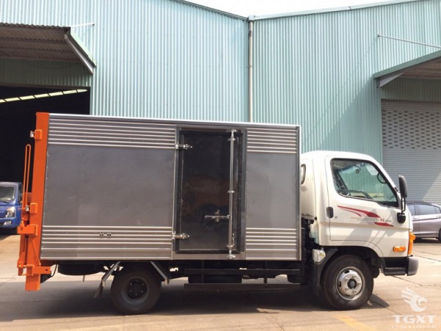 Xe Tải Hyundai New Mighty N250 2T4 Thùng Kín Gắn Bửng Nâng - Ảnh 4